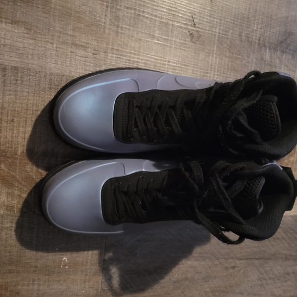 Nike holographic hightop Air force one size 10 men - Picture 2 of 4